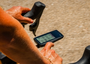 Coros Dura Bike Computer Offers a Whopping 120 Hours of Battery Life Between Charges